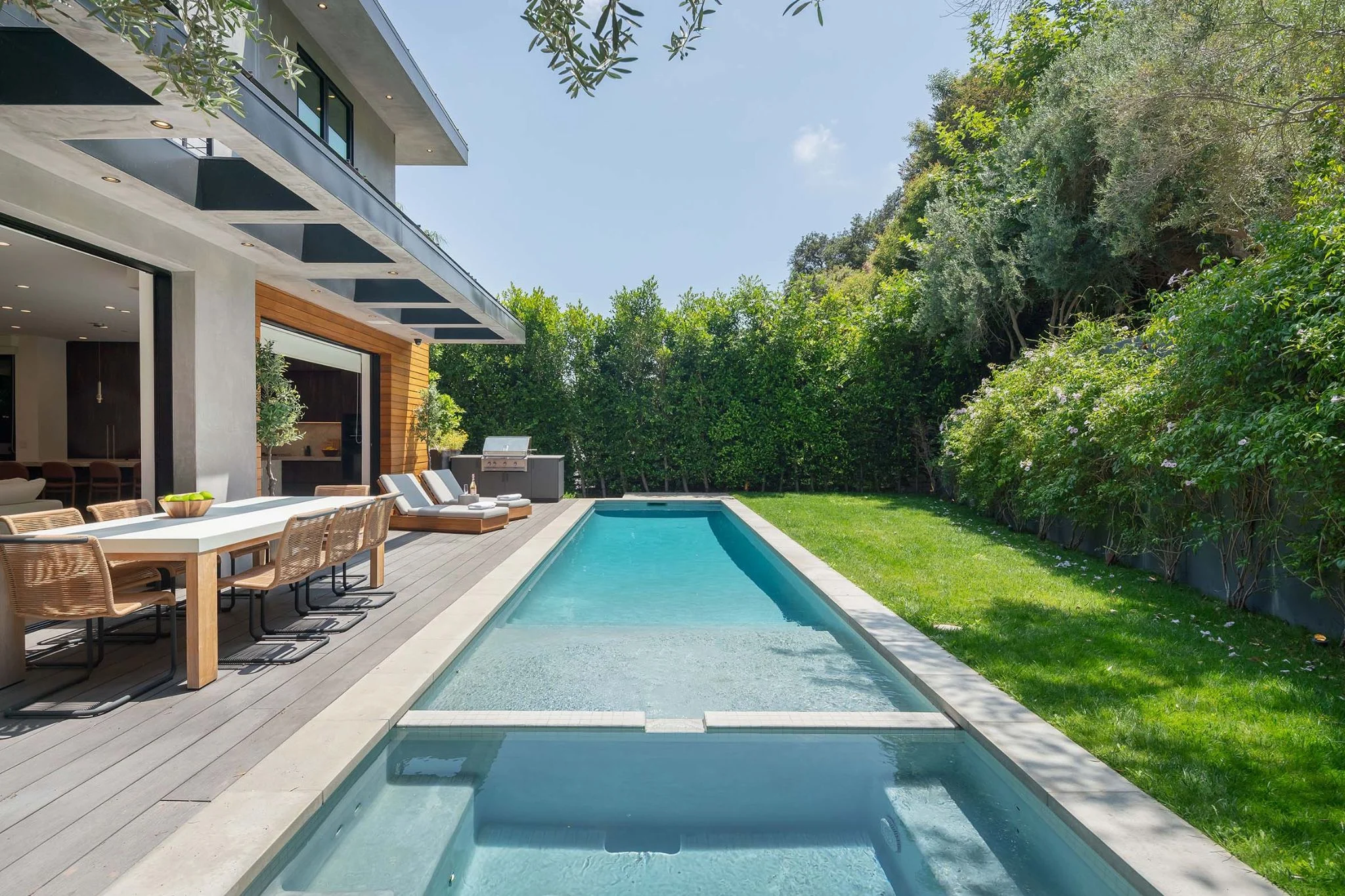 Villaalfiluxuryvacationrentalwithviewsinhollywoodhillsbyluxjbvillas Ravello Escrow - Beverly Hills