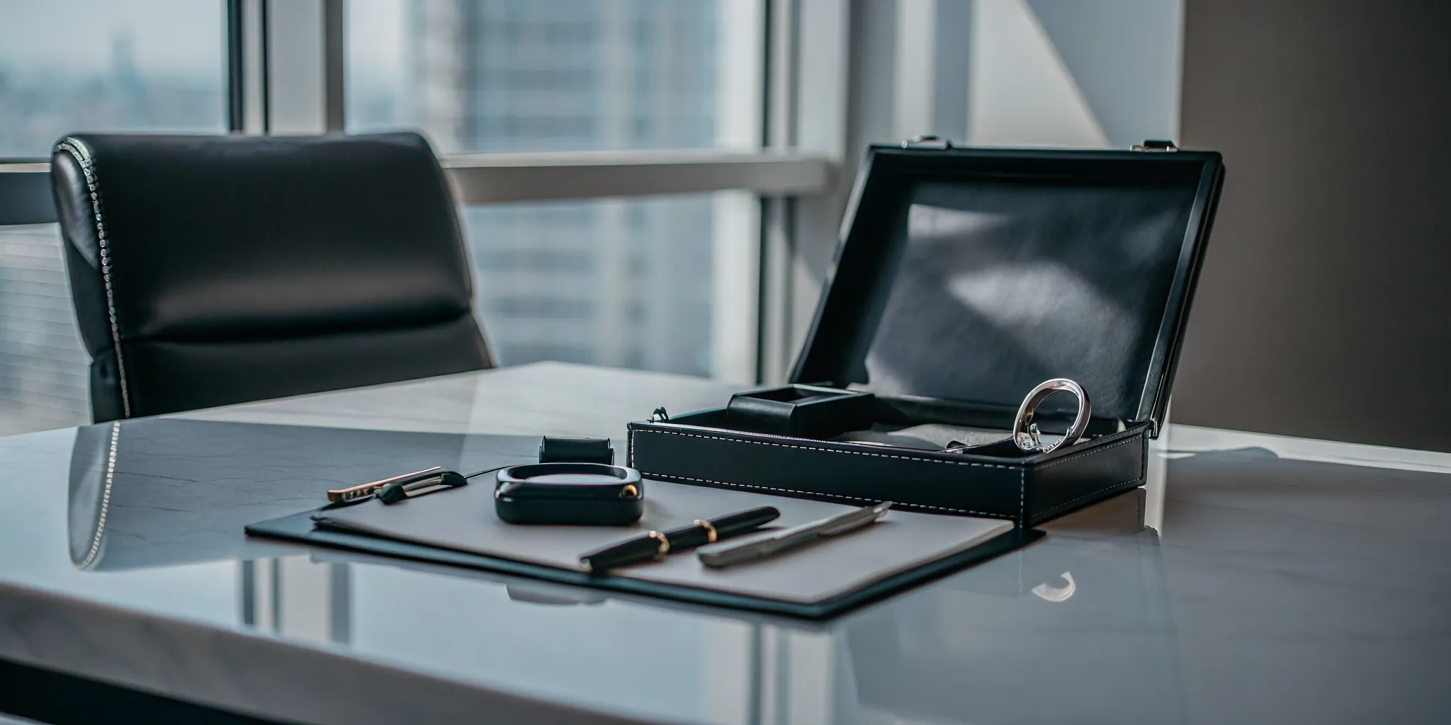 How to Vet the Best Escrow Company for Luxury Homes